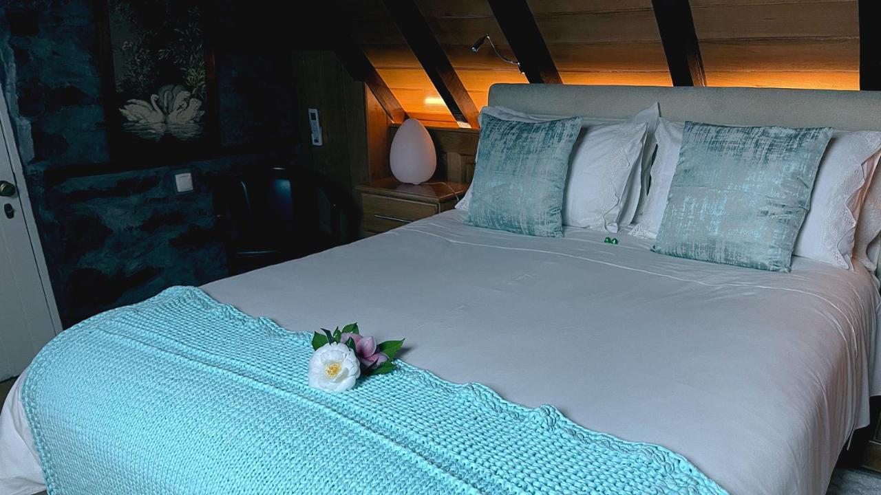 Casas De Pedra Camacha (Madeira)