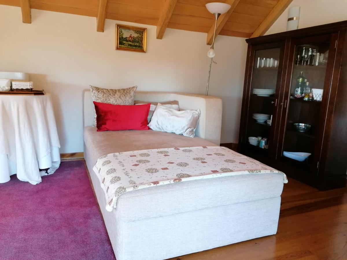 Casas De Pedra Camacha (Madeira)